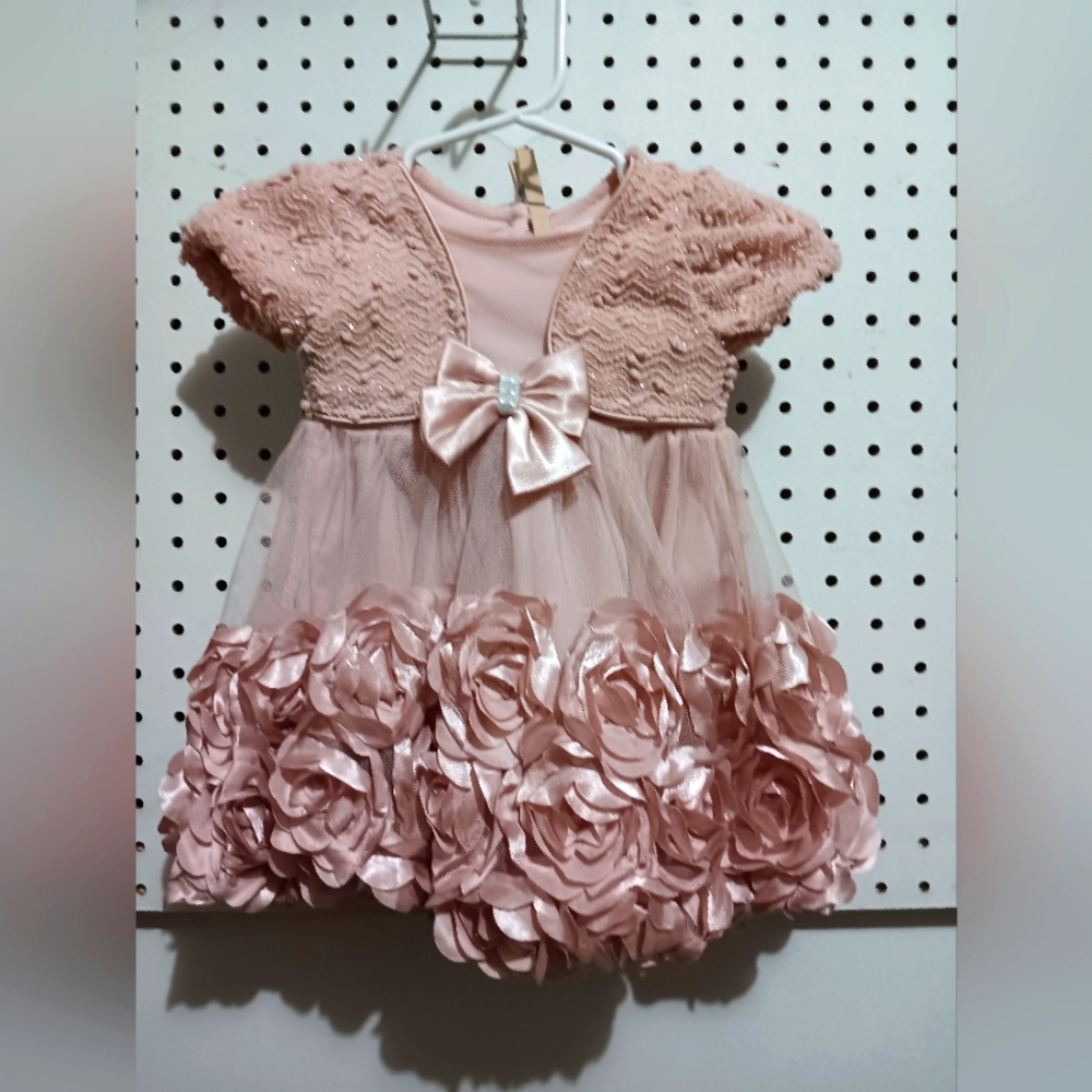 Nannette Flower Dress Size 6-9 Months Pink/Peach No Rips or Tears Normal Wear